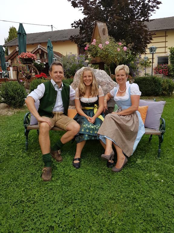 Ferienhotel Innviertel Kirchheim im Innkreis Bagian luar foto